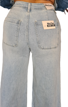 Carica l&#39;immagine nel visualizzatore di Gallery, Jeans Monica
